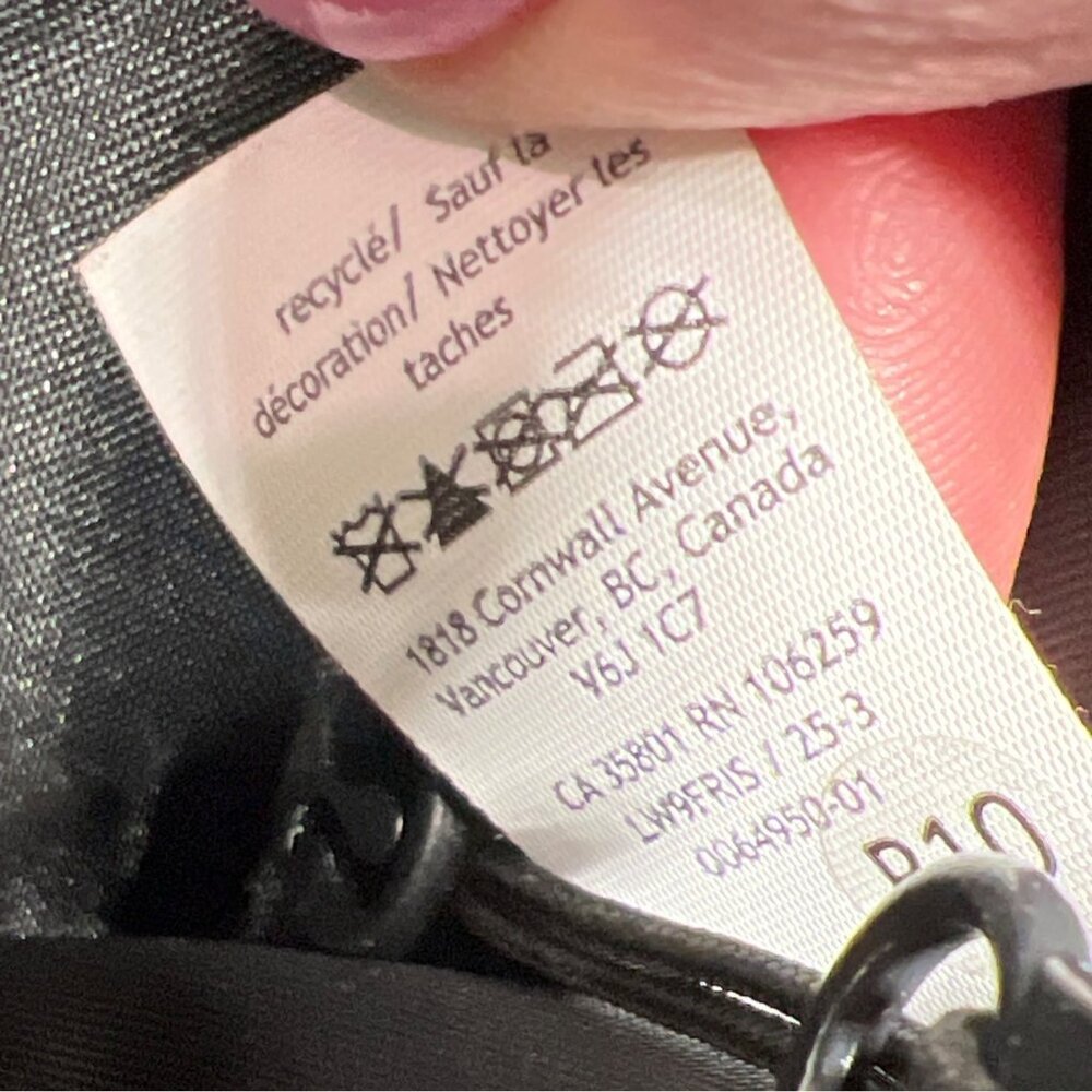 LULULEMON Essentials Mini Shoulder Bag 1L in Black OS #W9FRIS NWOT - Picture 5 of 6